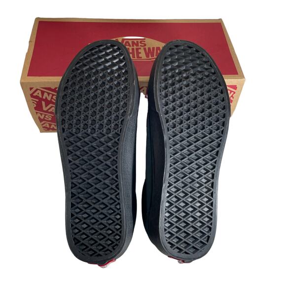 NWT Vans Old Skool Sneaker Black Outsole Darkest Spruce Size Mens 7.5 New - Picture 6 of 7